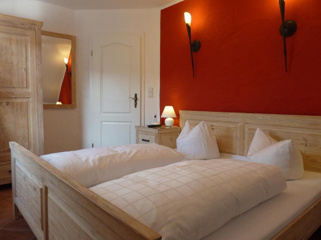 Zum Schlangenkoenig Hotel Burg  Phòng bức ảnh